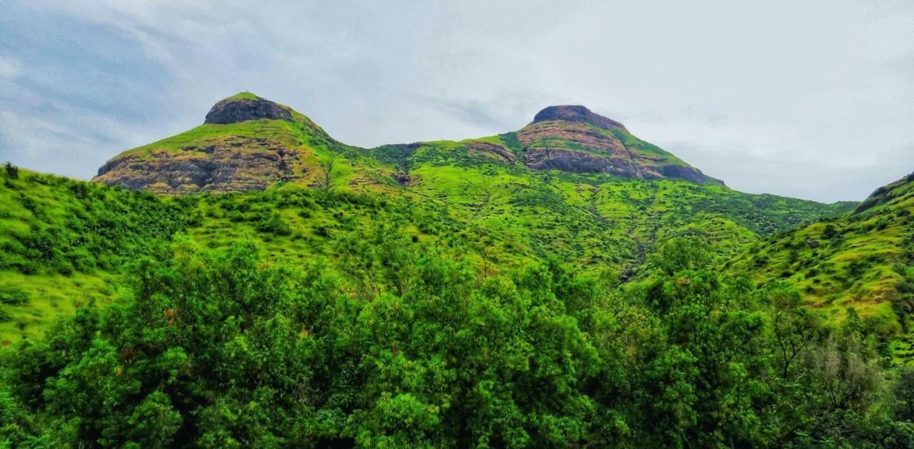 Golden Resort And Farm Nashik Buitenkant foto